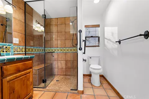 Bath - 60556 Mountain View Trl, Joshua Tree, CA 92252 photo 2 of 5