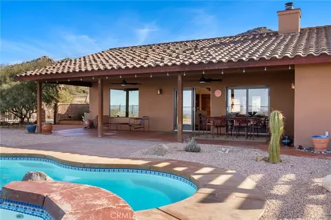 Exterior - 60556 Mountain View Trl, Joshua Tree, CA 92252 photo 11 of 19