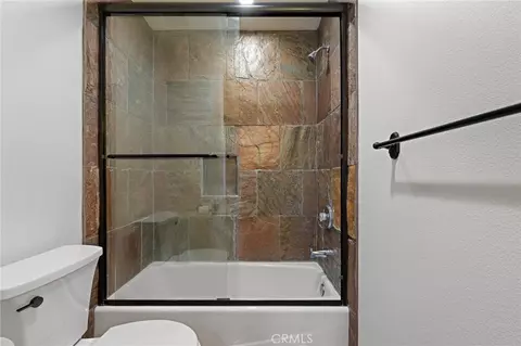 Bath - 60556 Mountain View Trl, Joshua Tree, CA 92252 photo 4 of 5