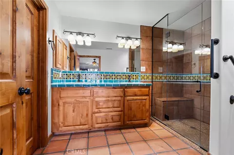 Bath - 60556 Mountain View Trl, Joshua Tree, CA 92252 photo 1 of 5