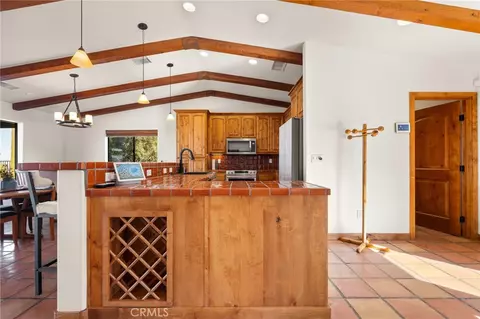 Kitchen - 60556 Mountain View Trl, Joshua Tree, CA 92252 photo 1 of 4