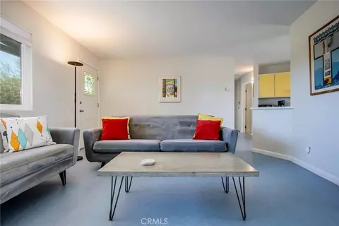 Living - 7994 Sunset Rd, Joshua Tree, CA 92252 photo 2 of 4