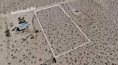 60684 Herdmans, Landers, CA 92285 photo 4