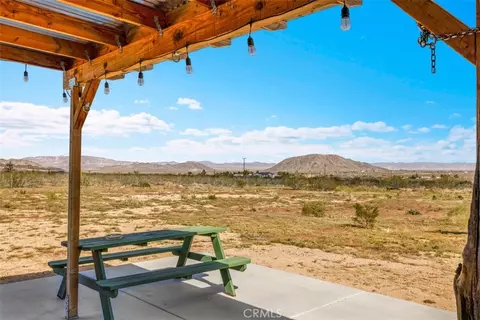 Exterior - 1335 Fortuna Ave, Landers, CA 92285 photo 6 of 16