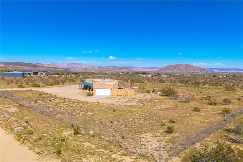 View/Area - 1335 Fortuna Ave, Landers, CA 92285 photo 7 of 12