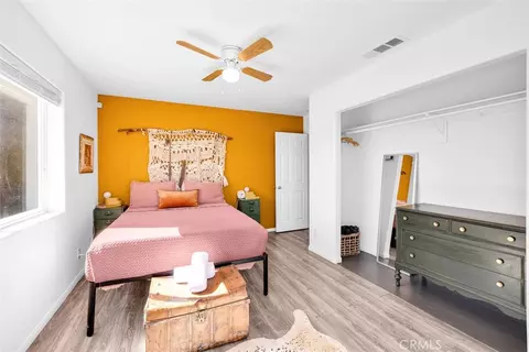 Bedroom - 1335 Fortuna Ave, Landers, CA 92285 photo 5 of 6