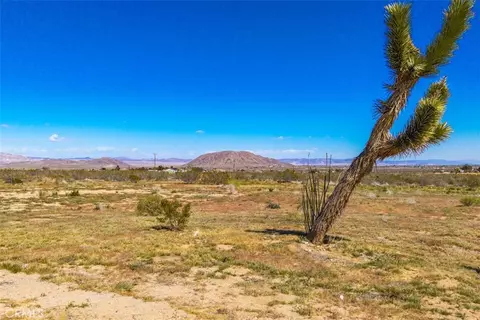 Other - 1335 Fortuna Ave, Landers, CA 92285 photo 11 of 12