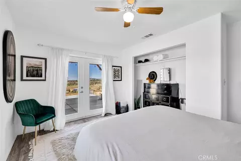 Bedroom - 1335 Fortuna Ave, Landers, CA 92285 photo 3 of 6