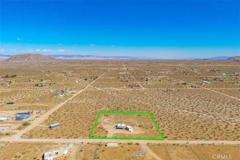 View/Area - 1335 Fortuna Ave, Landers, CA 92285 photo 8 of 12