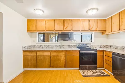 Kitchen - 5975 Desert Star, Johnson Valley, CA 92285 photo 3 of 4