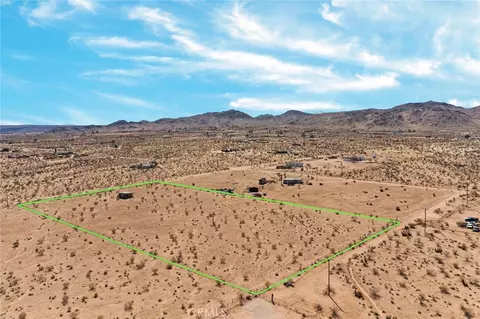 View/Area - 56172 Cone Blvd, Landers, CA 92285 photo 6 of 7