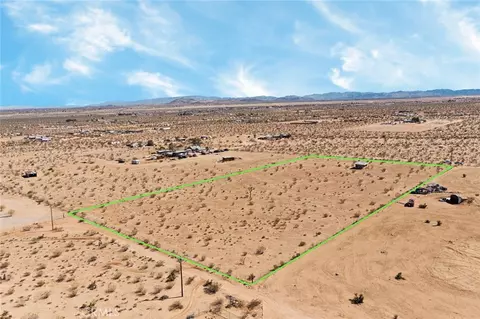 View/Area - 56172 Cone Blvd, Landers, CA 92285 photo 2 of 7