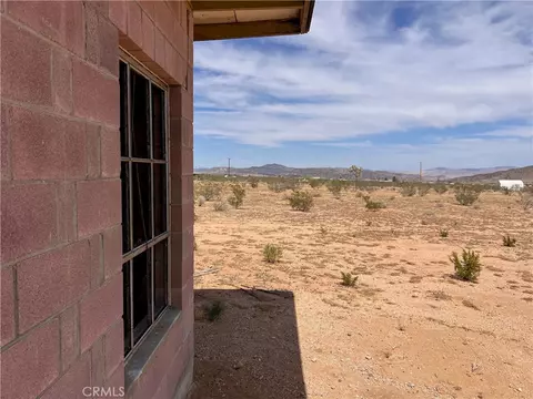 Exterior - 56172 Cone Blvd, Landers, CA 92285 photo 2 of 3