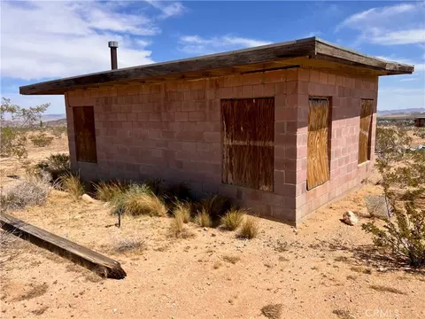 Other - 56172 Cone Blvd, Landers, CA 92285 photo 18 of 27