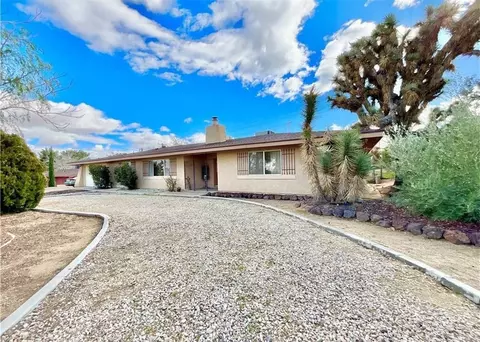 56527 El Dorado Dr, Yucca Valley, CA 92284