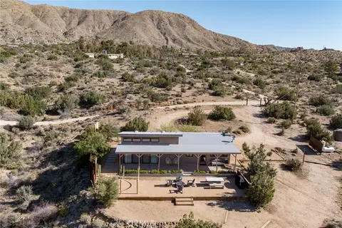 Exterior - 48575 W Paradise, Morongo Valley, CA 92256 photo 7 of 8