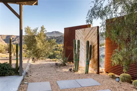 Exterior - 48575 W Paradise, Morongo Valley, CA 92256 photo 2 of 8