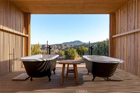 Bath - 48575 W Paradise, Morongo Valley, CA 92256 photo 6 of 6