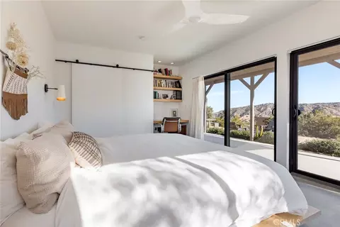 Bedroom - 48575 W Paradise, Morongo Valley, CA 92256 photo 4 of 5