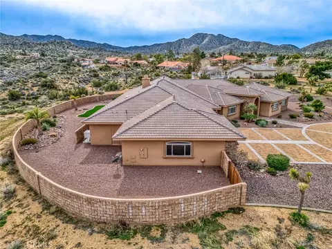 Exterior - 58839 Santa Barbara Dr, Yucca Valley, CA 92284 photo 7 of 17