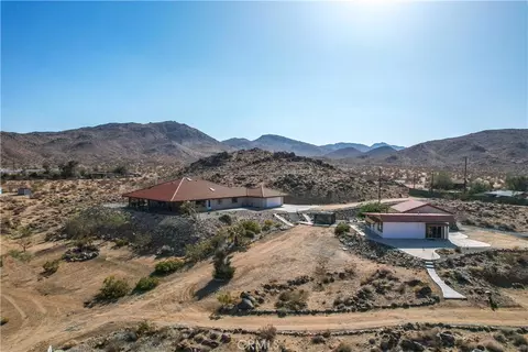 1388 N Jemez Trl, Landers, CA 92285