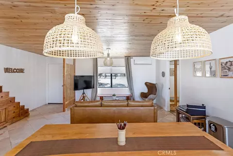 Living - 61680 Valley View Dr, Joshua Tree, CA 92252 photo 2 of 2