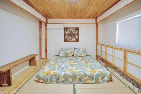 Bedroom - 61680 Valley View Dr, Joshua Tree, CA 92252 photo 8 of 9
