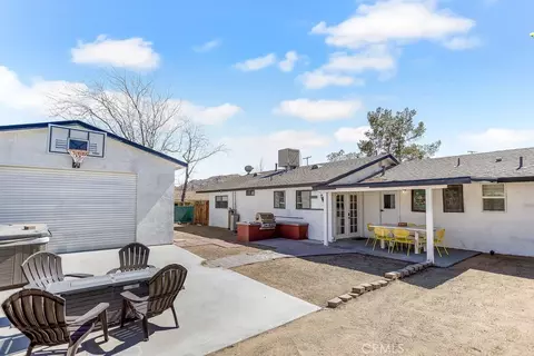 Exterior - 61680 Valley View Dr, Joshua Tree, CA 92252 photo 3 of 11