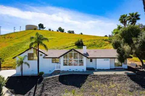 22951 Lassen Dr, Canyon Lake, CA 92587