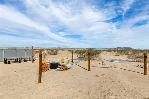 Exterior - 5737 Mojave Ranch Rd, Joshua Tree, CA 92252 photo 3 of 10