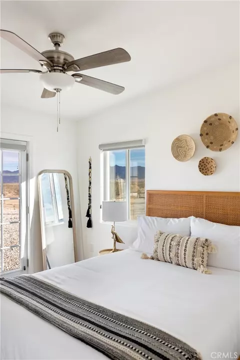 Bedroom - 5737 Mojave Ranch Rd, Joshua Tree, CA 92252 photo 4 of 10