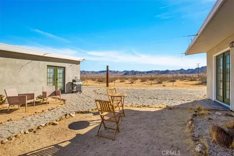 Exterior - 5737 Mojave Ranch Rd, Joshua Tree, CA 92252 photo 8 of 10