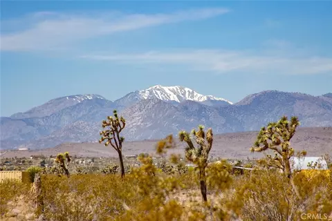 3674 Shawnee, Landers, CA 92285 photo 2