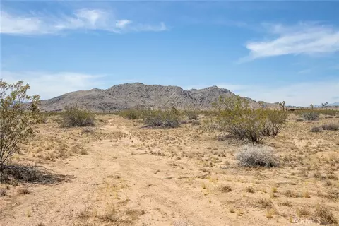 3674 Shawnee, Landers, CA 92285 photo 5
