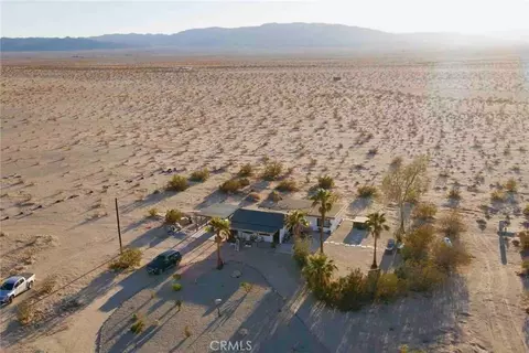 83683 Amboy Rd, Twentynine Palms, CA 92277