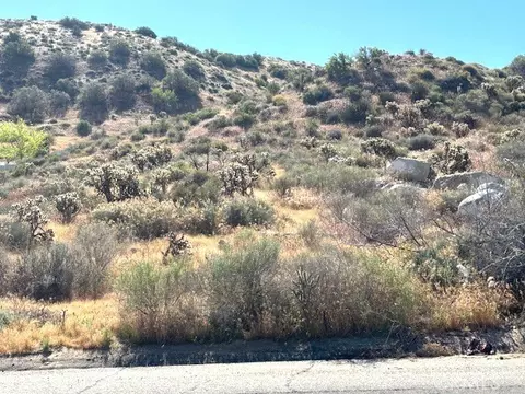 54025 Ridge Rd, Yucca Valley, CA 92284