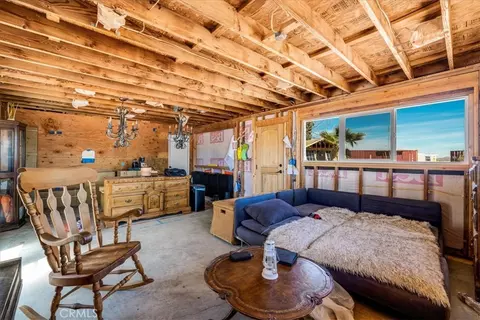 Living - 1022 Chuckawalla Rd, Landers, CA 92285 photo 1 of 1