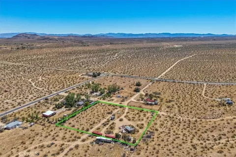 View/Area - 1022 Chuckawalla Rd, Landers, CA 92285 photo 5 of 8