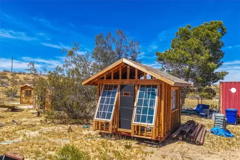 Exterior - 1022 Chuckawalla Rd, Landers, CA 92285 photo 11 of 17