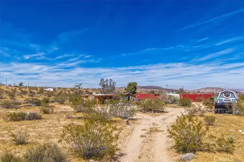 Exterior - 1022 Chuckawalla Rd, Landers, CA 92285 photo 2 of 17