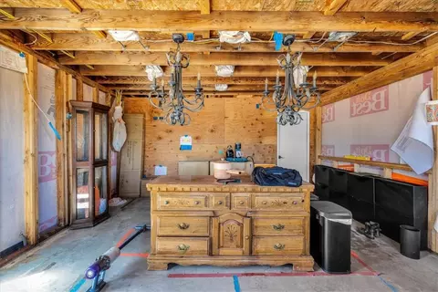 Entry Way - 1022 Chuckawalla Rd, Landers, CA 92285 photo 1 of 2