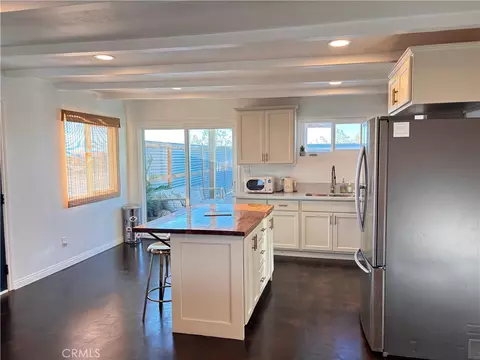 Kitchen - 1746 Golden Sands, Landers, CA 92285 photo 1 of 7