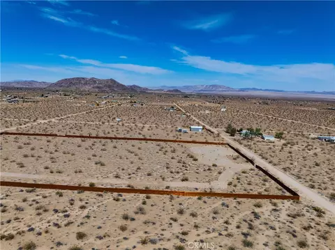 424 Ducor Ave, Landers, CA 92285 photo 9