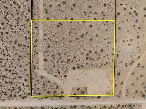 424 Ducor Ave, Landers, CA 92285 photo 3