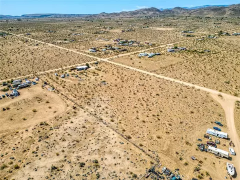 View/Area - 2121 Cambria, Landers, CA 92285 photo 11 of 17