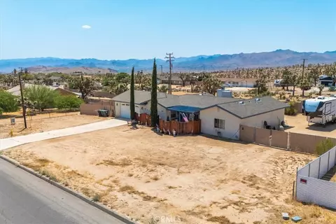 58583 Buena Vista Dr, Yucca Valley, CA 92284