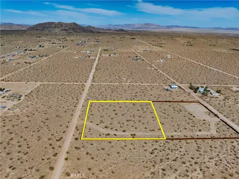 425 Gerber Ave, Landers, CA 92285