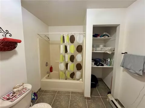 Bath - 99 Zoe Ln, Needles, CA 92363 photo 1 of 4