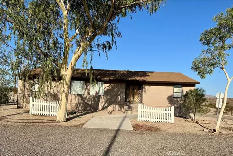 99 Zoe Ln, Needles, CA 92363