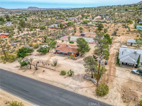 View/Area - 7625 Joshua Vw, Yucca Valley, CA 92284 photo 10 of 10